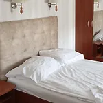 Hotel Przylesie Sierosław