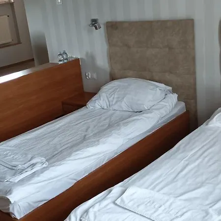 Hotel Przylesie 2*