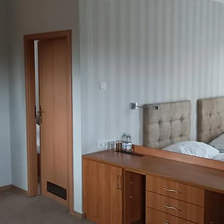 Hotel Przylesie Sierosław
