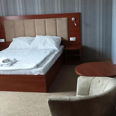 Przylesie Sierosław