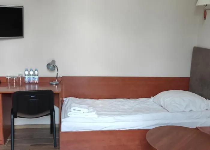 Hotel Przylesie Sieroslaw (Poznan)