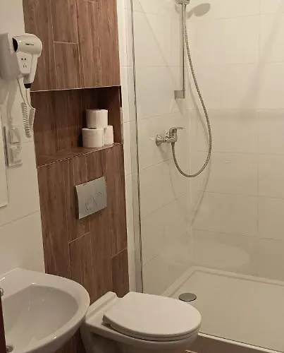 Otel Przylesie Sierosław